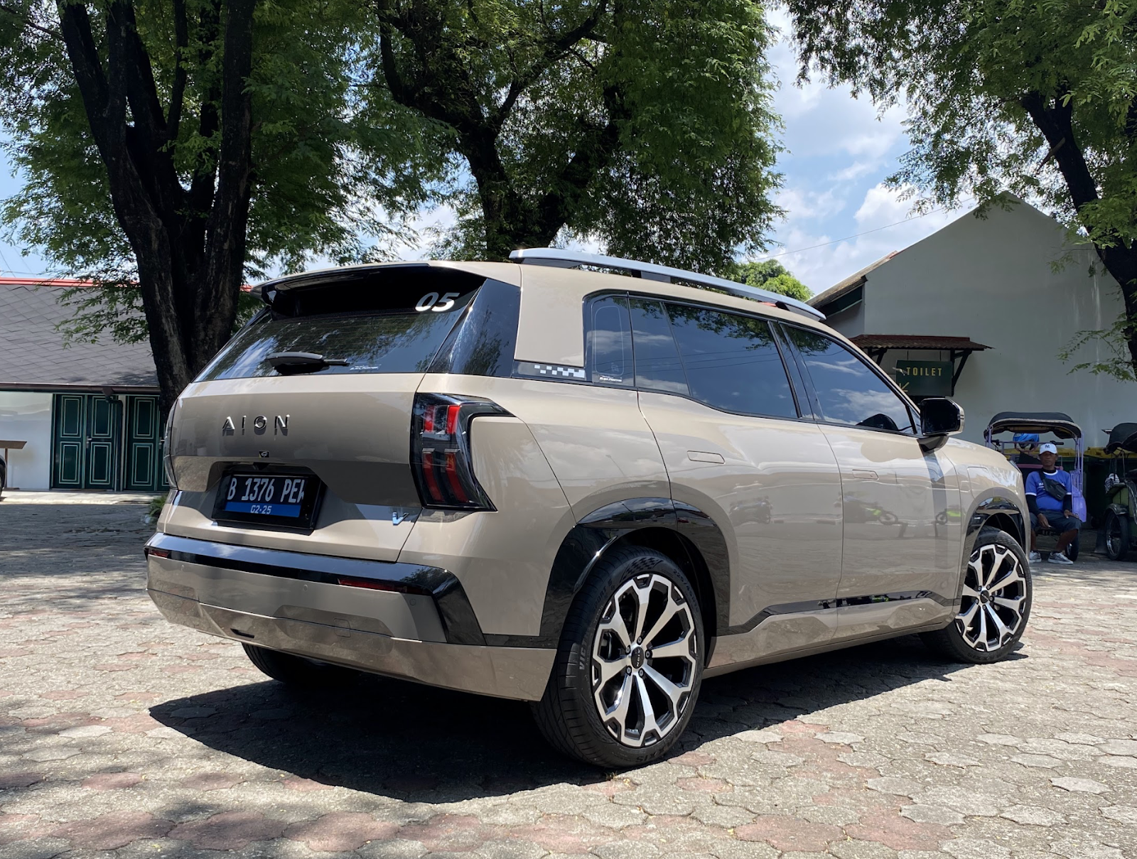 berita, Berita Otomotif, news, Aion V, Media Drive Aion V, Test Drive Aion V; SUV Listrik dengan Kabin Lega, Performa Mumpuni, dan Ada Kulkasnya!