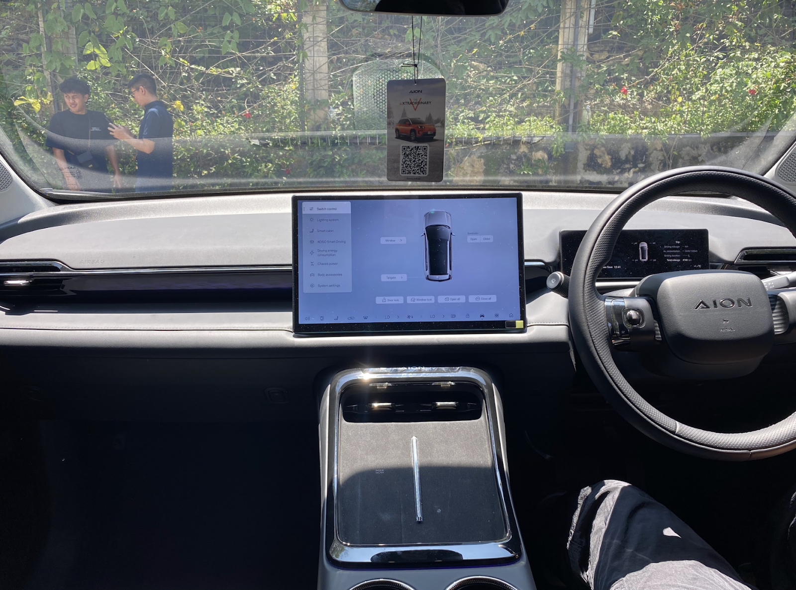 berita, Berita Otomotif, news, Aion V, Media Drive Aion V, Test Drive Aion V; SUV Listrik dengan Kabin Lega, Performa Mumpuni, dan Ada Kulkasnya!