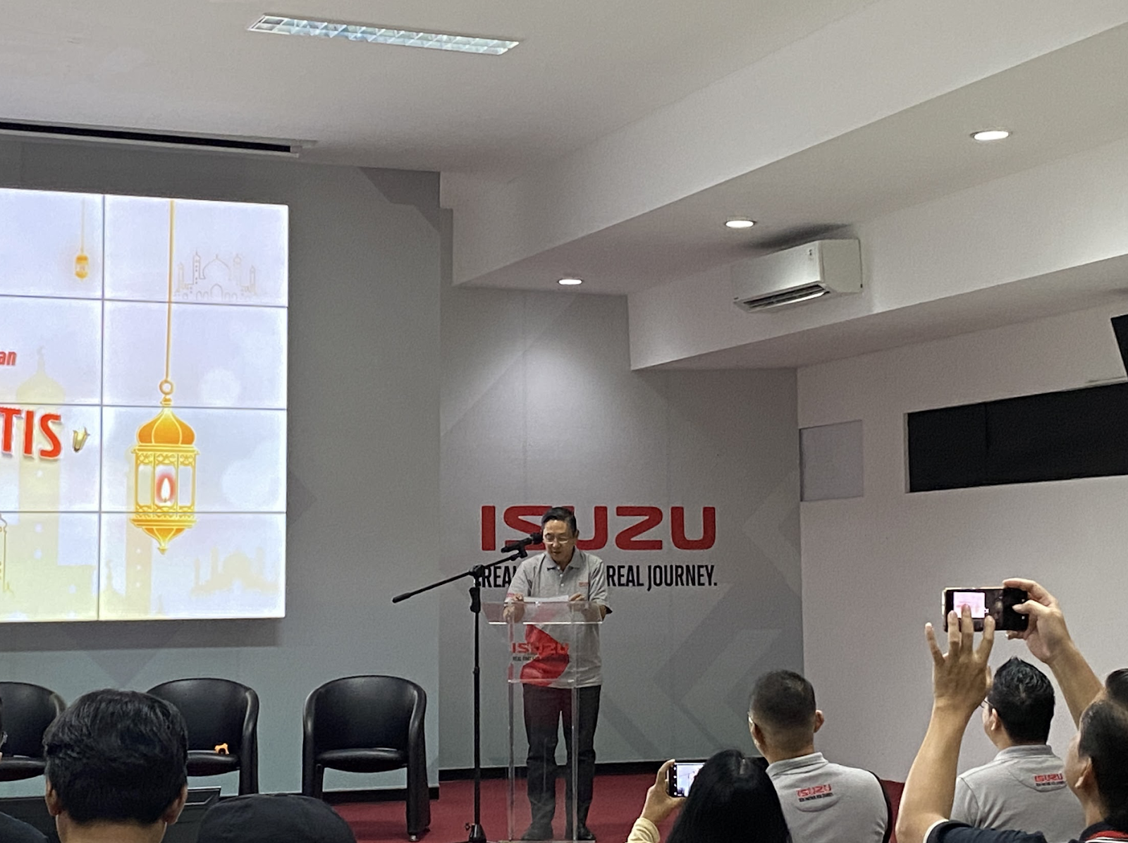 berita, Berita Otomotif, news, Isuzu Mudik Gratis 2025, Rayakan Idul Fitri Bersama Keluarga, Isuzu Antar 400 Pemudik ke 30 Kota