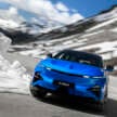 Alpine A390 debuts – tri-motor coupé-SUV with up to 470 hp; 89 kWh battery, up to 555 km range WLTP