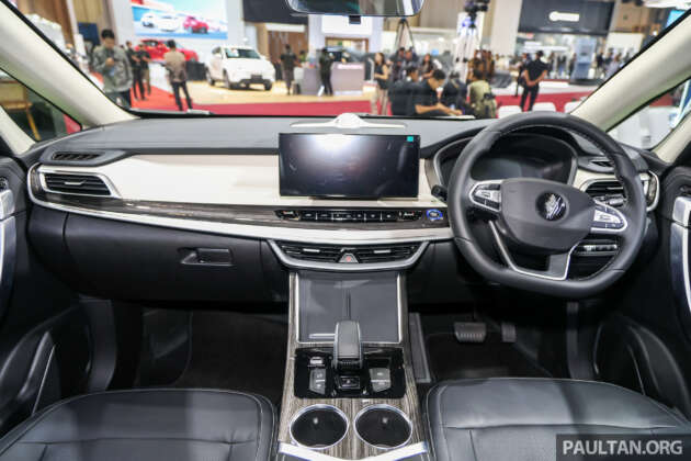 Aletra L8 at GIIAS – “Exora EV” is a rebadged Geely Jiaji/Livan 8 with 163 PS, 540 km range, fr RM127k