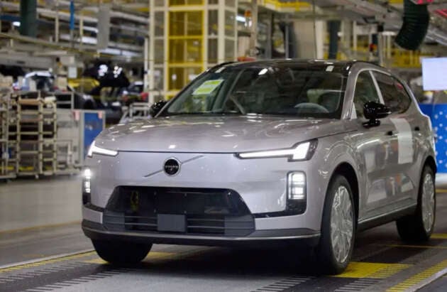 2026 Volvo XC70 rolls off Taizhou production line; extended-range PHEV estimated at RM211k in China