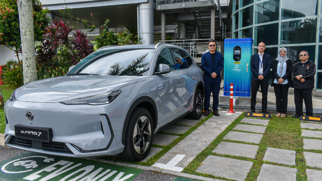 Proton opens self-operated 120 kW DC EV fast charger in Tanjong Malim – RM0.40 per kWh until Oct 31