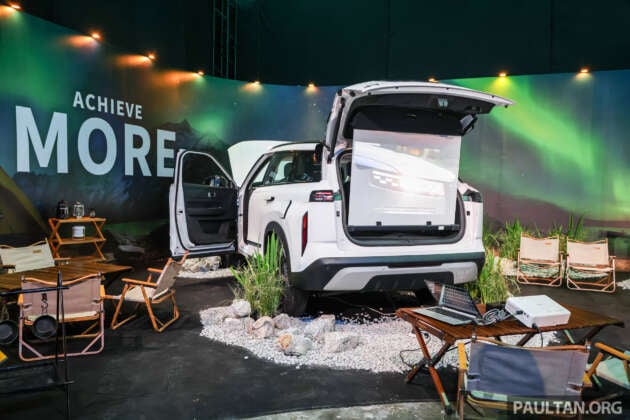 Jaecoo J7 PHEV explained – hybrid with big battery, nearly 900 units sold, Omoda C9 PHEV launching soon