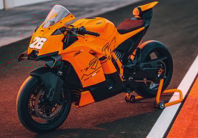 2026 KTM 990 RC R enters supersports bike market