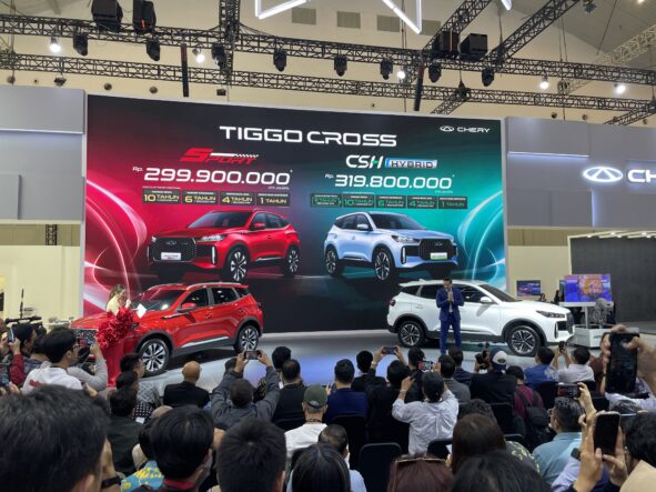 Chery Tiggo Cross Hybrid CSH dan Tiggo Cross Sport 1.5T GIIAS 2025