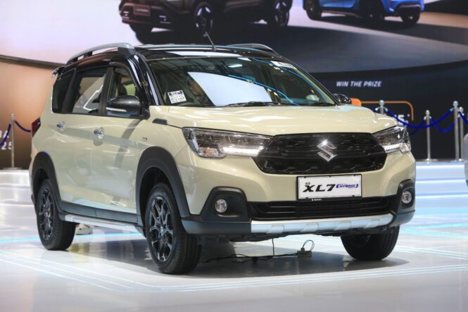 XL7 hybrid giias 2025