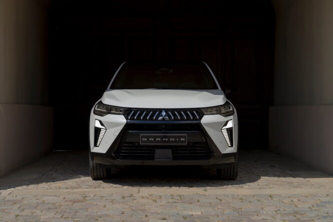 All-New Mitsubishi Grandis, SUV Kompak Elektrifikasi Revolusioner Resmi Meluncur