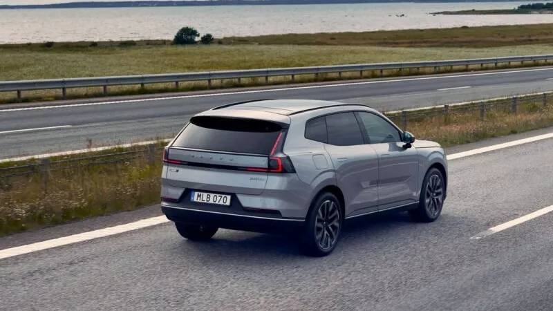 Panaskan Segmen Crossover, Volvo XC70 Punya Keunggulan Ini